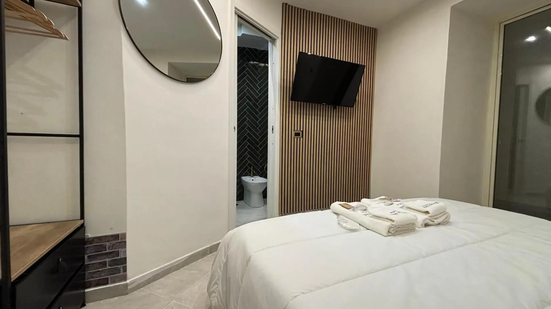 Dimora Della Vicaria Aparthotel Naples
